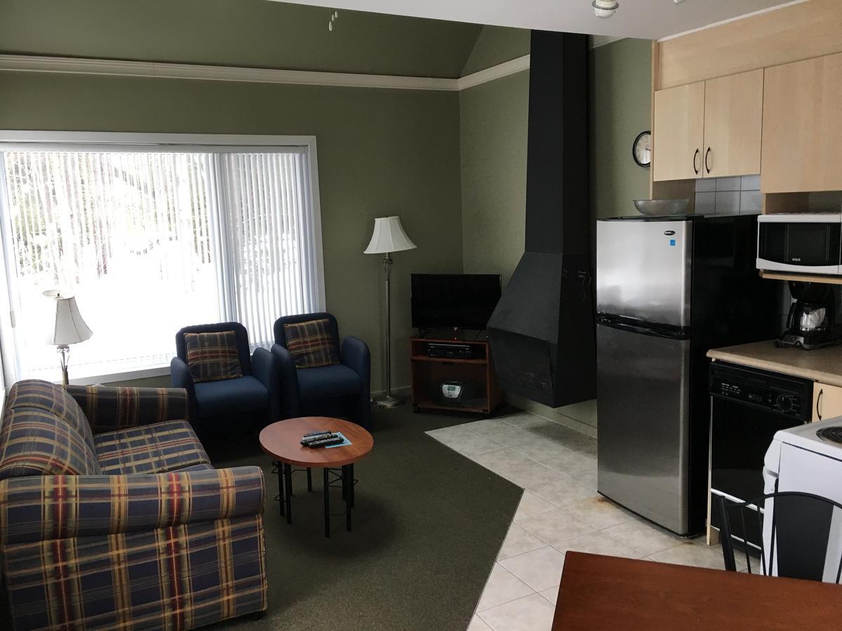Holiday Villa Resorts At Mont Ste Anne Beaupré Екстериор снимка