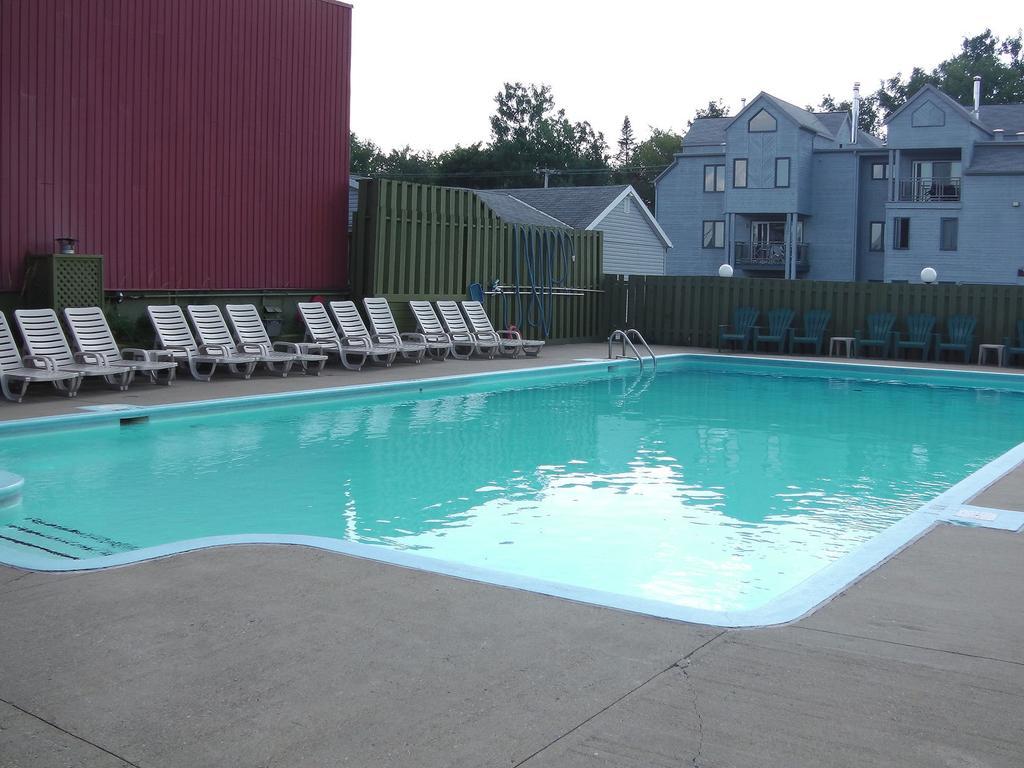 Holiday Villa Resorts At Mont Ste Anne Beaupré Екстериор снимка